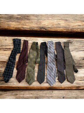DONNA KARAN Men's Vintage Lot of 7 Neck Ties